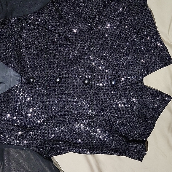 Black Shiny button down top - Picture 4 of 6